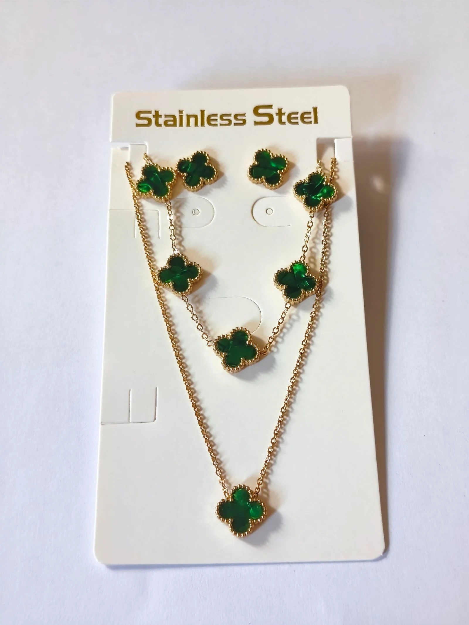 Set of luminous green clover necklace, bracelet and earrings with unalterable golden chain – photo 2